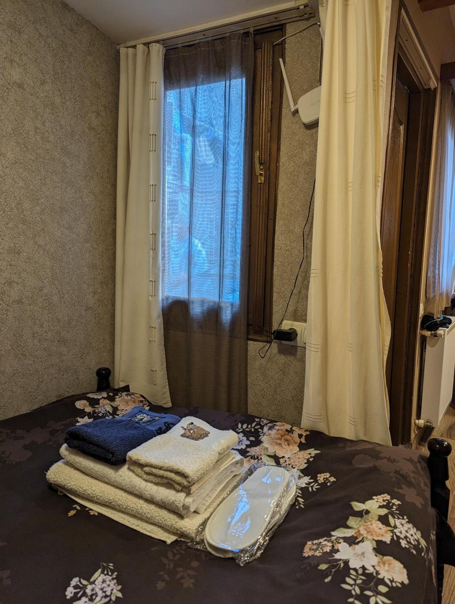 טביליסי Cute&Tiny -5 Minutes Walk From Marjanishvili Metro מראה חיצוני תמונה