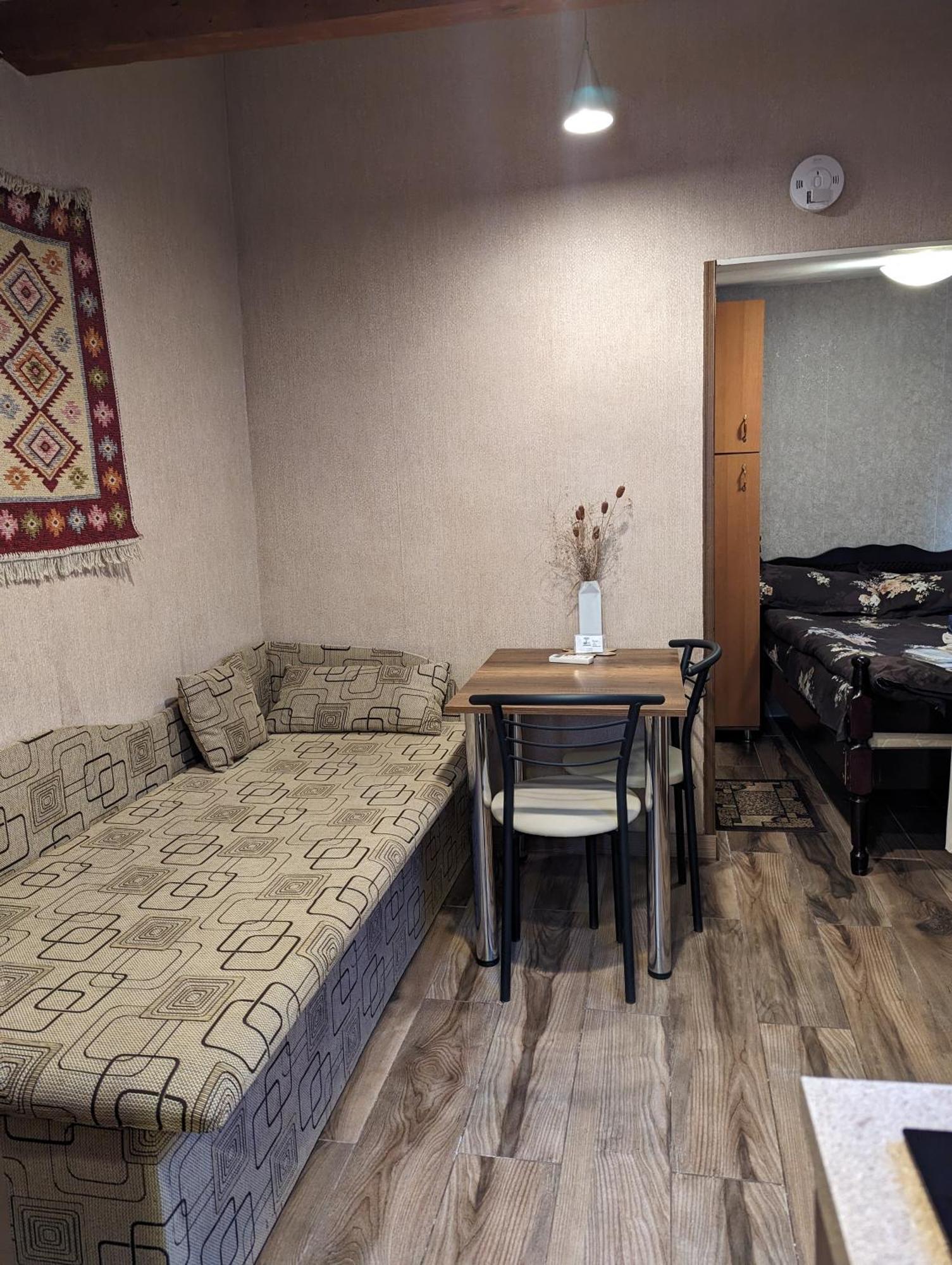 טביליסי Cute&Tiny -5 Minutes Walk From Marjanishvili Metro מראה חיצוני תמונה