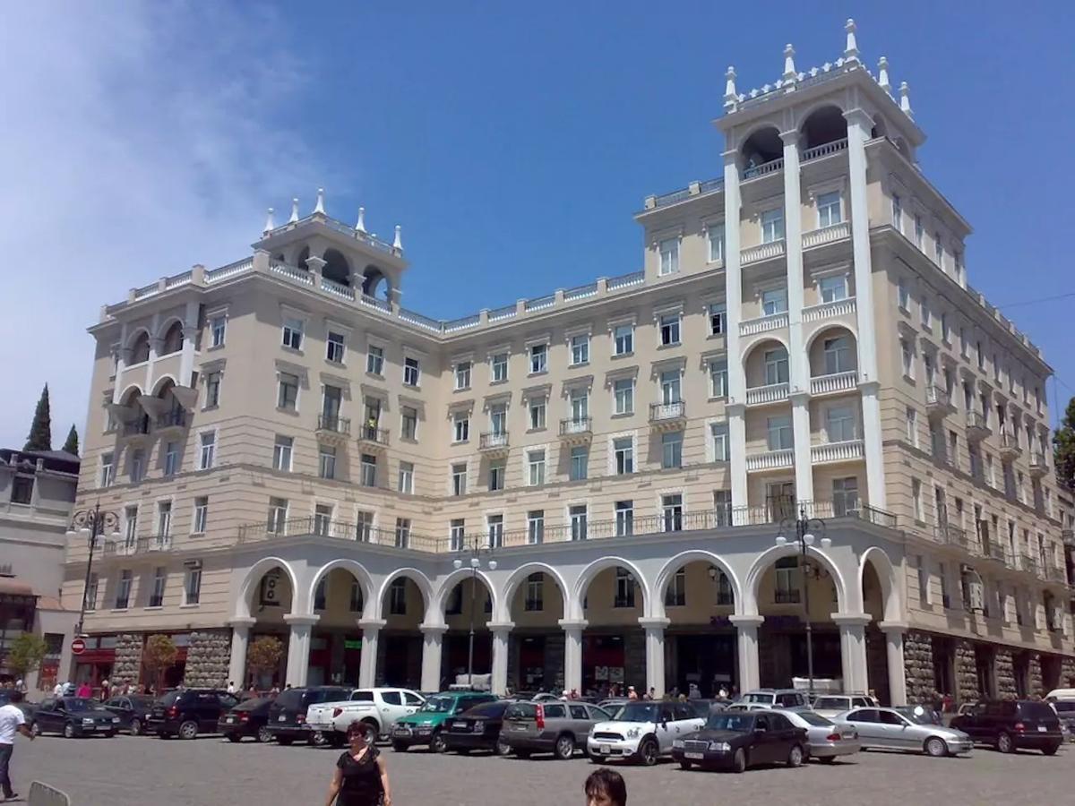 טביליסי Cute&Tiny -5 Minutes Walk From Marjanishvili Metro מראה חיצוני תמונה