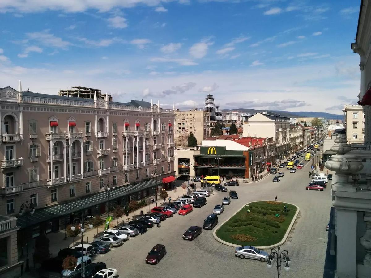 טביליסי Cute&Tiny -5 Minutes Walk From Marjanishvili Metro מראה חיצוני תמונה